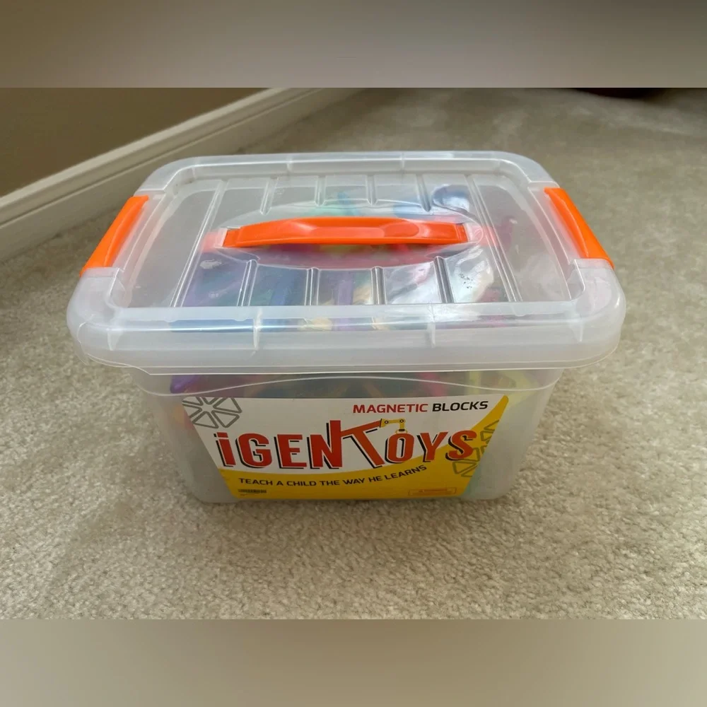 Magnetic Blocks - 90 Piece Set - With Tote Box